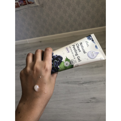 Ekel Пилинг-гель (скатка) «Природная чистота» с экстрактом винограда Natural Clean Peeling Gel Grape (180 мл)