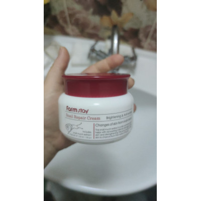 Farm Stay Восстанавливающий крем с фильтратом улитки Snail Repair Cream (100 гр)