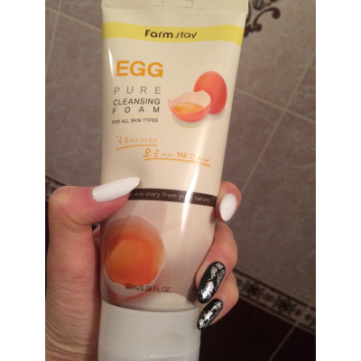 Farm Stay Пенка для умывания с яичным экстрактом Egg Pure Cleansing Foam (180 мл)