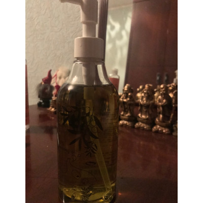 Elizavecca Очищающее гидрофильное масло с 90% маслом оливы Milky-Wear Natural 90% Olive Cleansing Oil (300 мл)