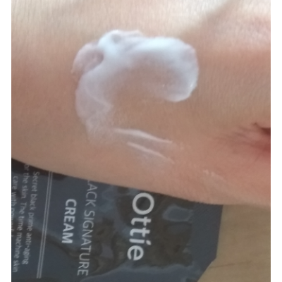 Ottie Пробник антивозрастного крема с муцином черной улитки Black Signature Cream