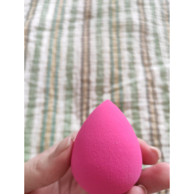 Michelle Безлатексный спонж для макияжа Water Latex Free Sponge (1 шт)