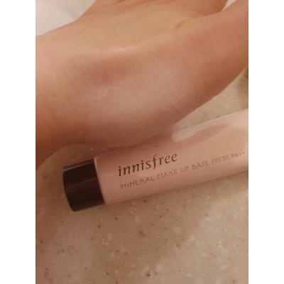 Innisfree Минеральная база под макияж Тон 01 Персиковый Mineral Make Up Base SPF30 PA++ (40 мл)