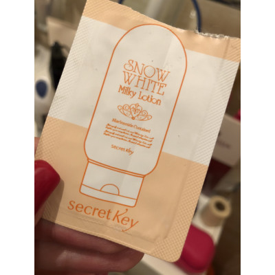 Secret Key Пробник отбеливающего лосьона Snow White Milky Lotion